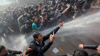 Anti-rape rage in India: Rail stations, roads blocked in weeklong protests