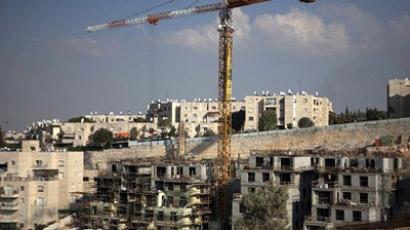 Unsettling: Israel adds houses to disputed land