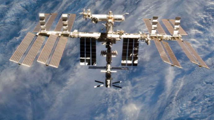 Soyuz delivers new crew to ISS