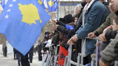 Kosovo police silence violent protest with pepper spray (VIDEO)