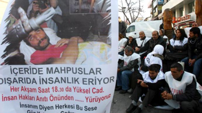 Kurdish prisoners in Turkey end hunger strike