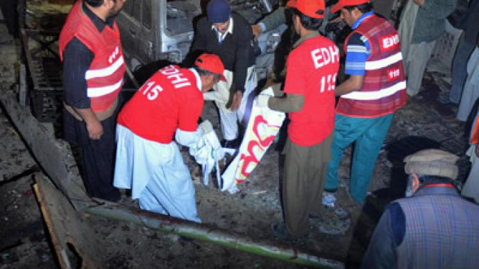 At least 9 dead, scores injured in Pakistan suicide bombing