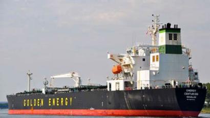 Pirates free tanker with Russian crew