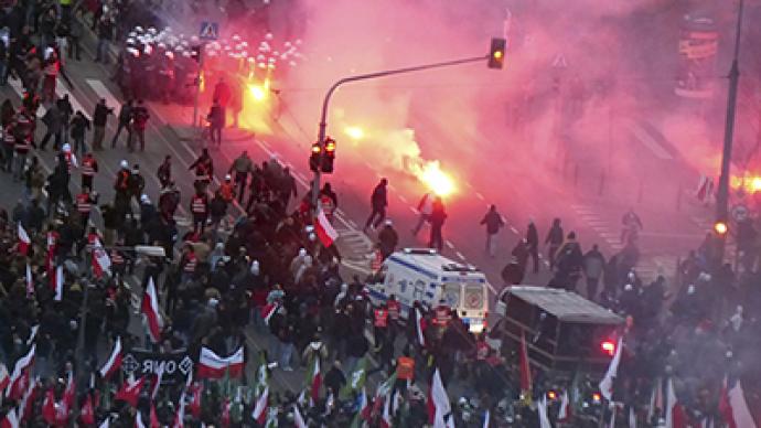 Warsaw police fire tear gas, brawl with nationalists in Independence Day clashes