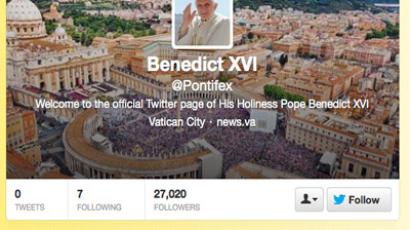 Social mass media: Pope urges online evangelism, launches own app