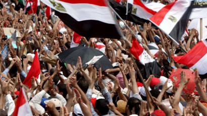 ‘I fear no one, but God’ – Morsi addresses jubilant crowd in Tahrir (VIDEO)