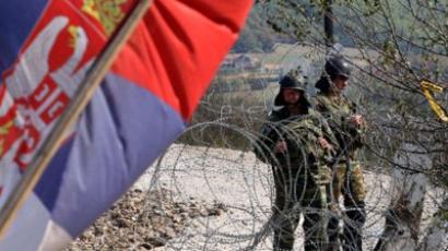 NATO gives Serbs until Monday to clear barricades