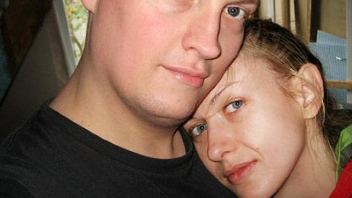 'Russian Romeo' steals girlfriend from psych ward, sues mother for forced hospitalization