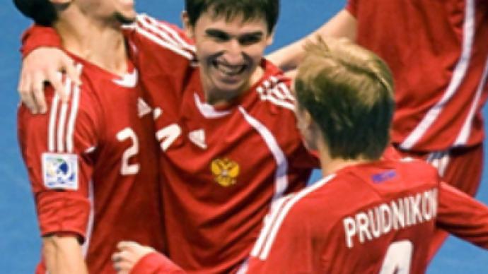 Russia’s footballers climb rankings 
