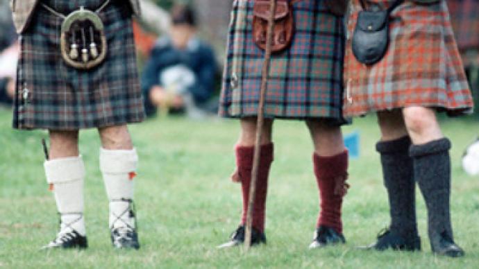 Scotsmen bid goodbye to tradition