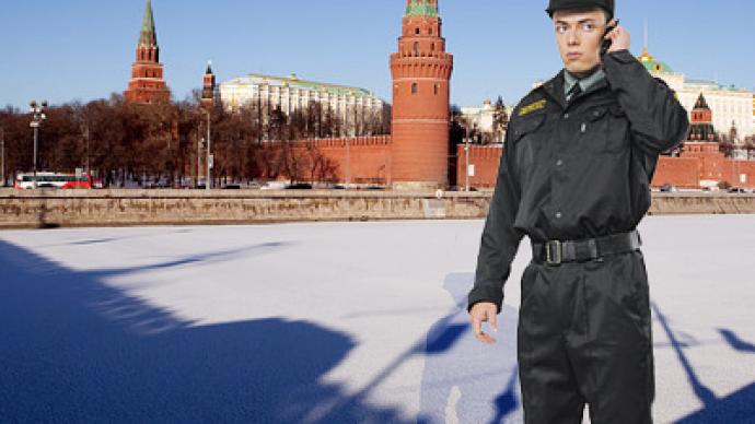 Secret service eliminates 2-meter-long threat to Kremlin
