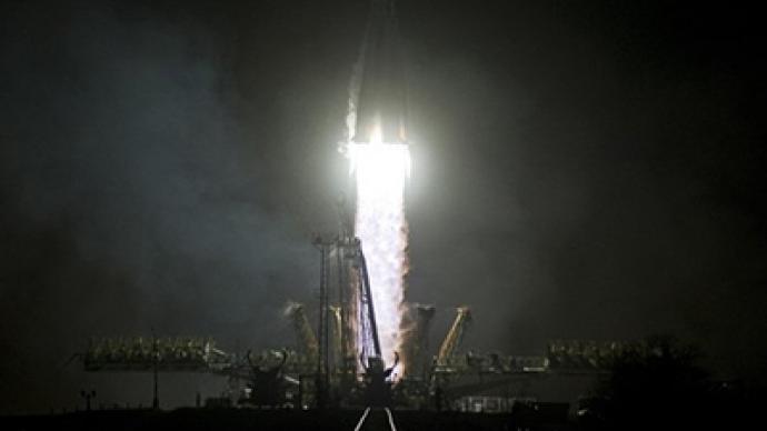 Soyuz crew launched into space