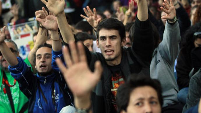 Thousands in Madrid protest 2013 budget cuts