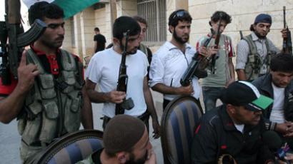 FSA moves HQ from Turkey to Syria to prepare offensive against Assad