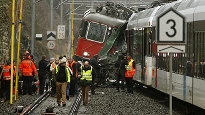 17 injured in Swiss train collision