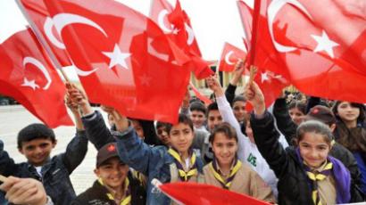 Turkey reconsidering EU as Europe navigates dire straits
