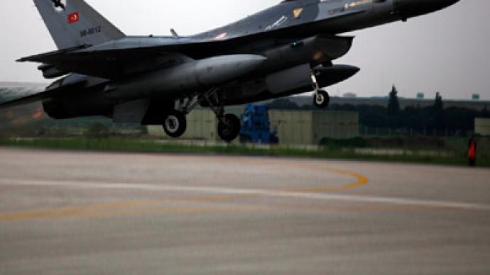 Turkey scrambles jets as Syrian warplanes bomb border region