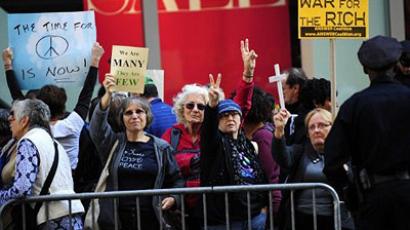 Occupy Wall St. offensive: hundreds arrested, thousands join in