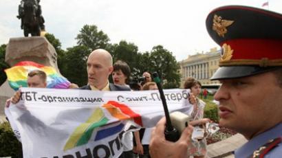 Neo-Nazis attack gay activists in St. Petersburg