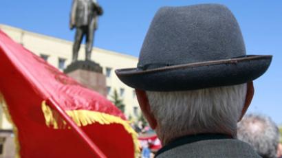 Shadow of Soviet Communist Party lingers 20 years on