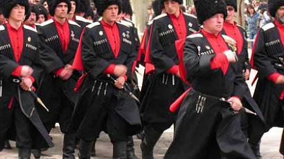 Cossack vigilantes start patrolling Moscow streets