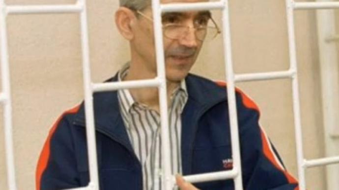 Court paroles Russian scientist jailed for spying 