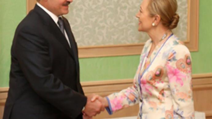 EU commissioner seeks reforms in Belarus