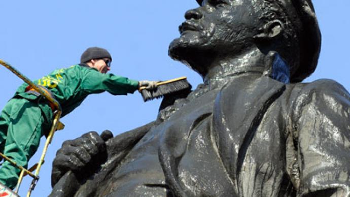 All monuments of Lenin to be removed from Russian cities 