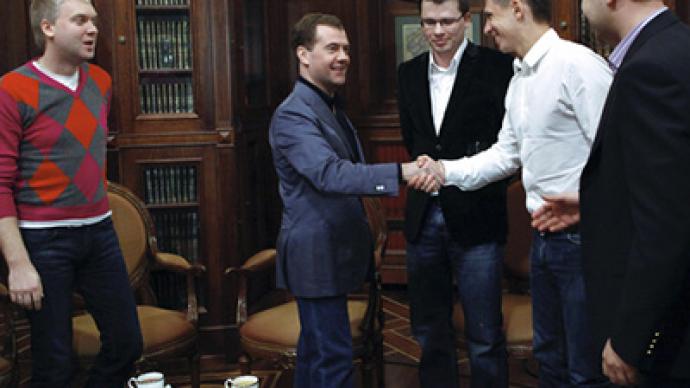 Medvedev receives stand-up comedians on April fool’s day