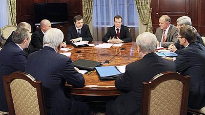 Medvedev meets leaders of parties ahead of annual address  