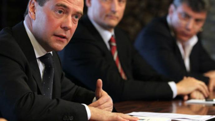 Medvedev mulls banning third presidential term  