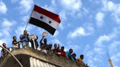 Syrian threat: army defectors or armed militants?