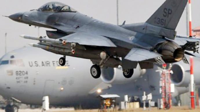 Poland expects Obama to sign F-16 airbase deal