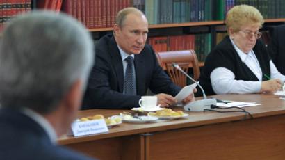 Birthday-boy Putin ‘trusts his instincts’, public concurs