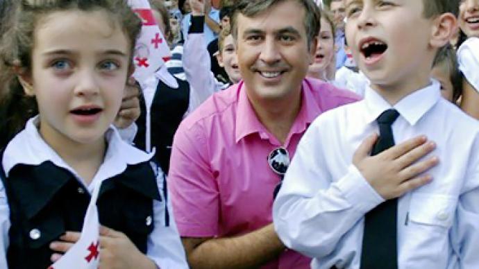Saakashvili closes down Russian schools in Georgia