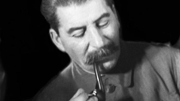 ‘Stalin waged war against own people’ - Medvedev