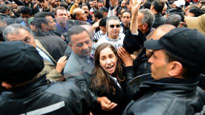 Thousands revolt in Egypt following Tunisia’s lead