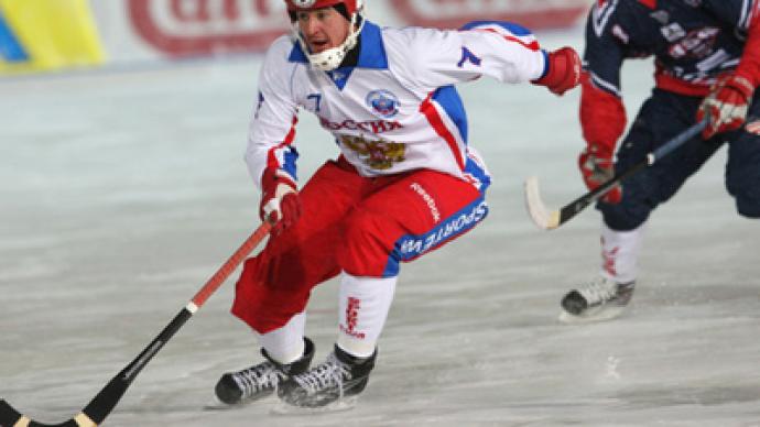 Russia score 17 unanswered goals to beat US in Bandy Worlds opener