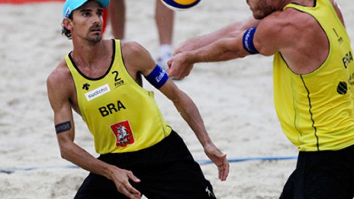 Brazilian duo beat rain and rivals for Moscow’s beach volleyball World Tour win 