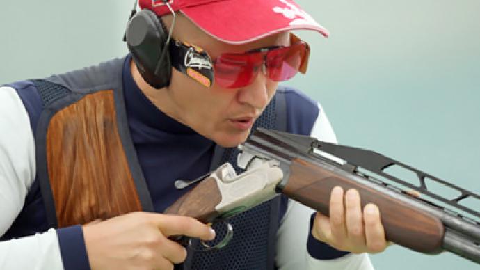 Russian shoots world record down