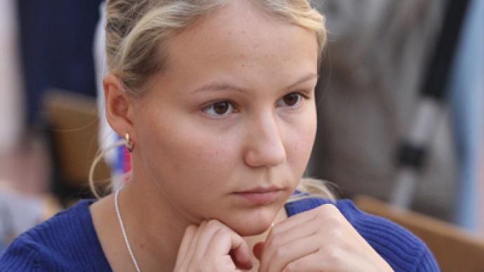 Russia beauty claims European chess crown 