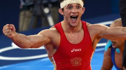 Russian wrestlers continue hunt for Olympic gold