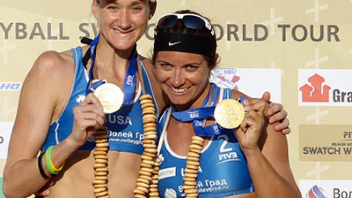 Americans crowned queens of Moscow sand