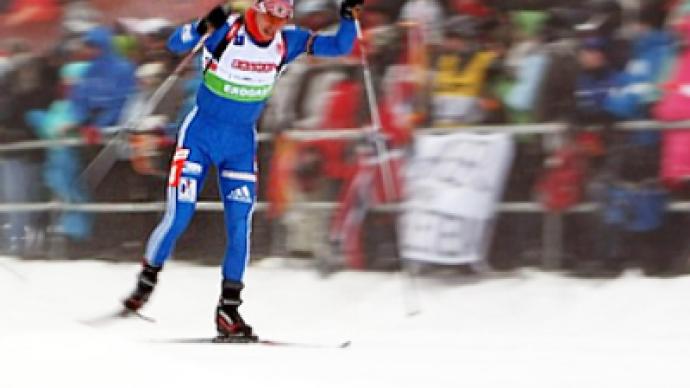 Russian keeps biathlon world cup leadership