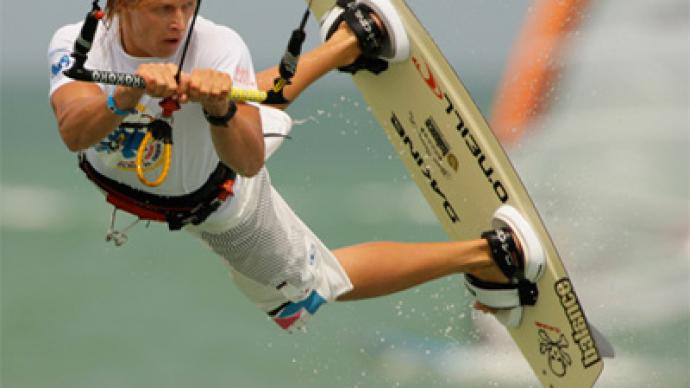 Russian kite surfer crosses Gulf of Finland