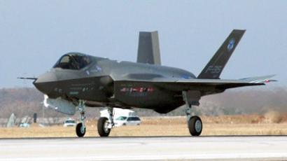 Marine Corps get first F-35, but with no weapons or the right gear 