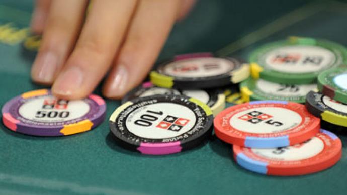 Gambling addiction cost San Diego mayor $1 billion                    