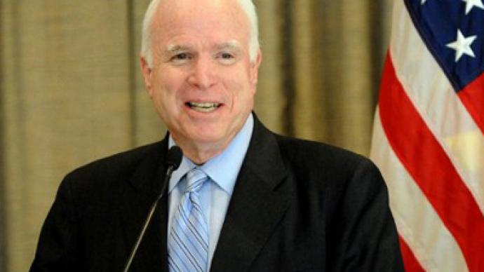 American funnyman John McCain tells joke 27 times
