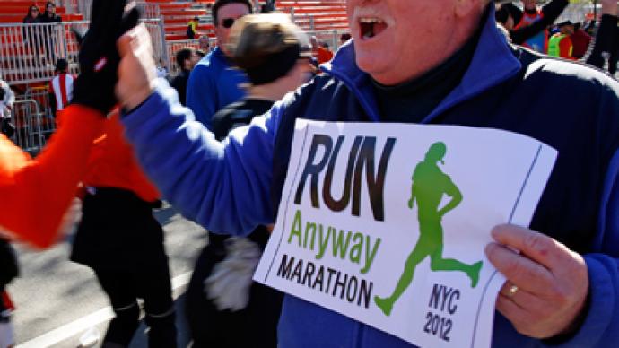 NYC marathon runners ignore cancellation and donate to Sandy victims