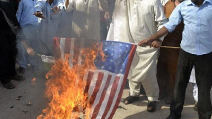 Pakistan threatens to break up with America